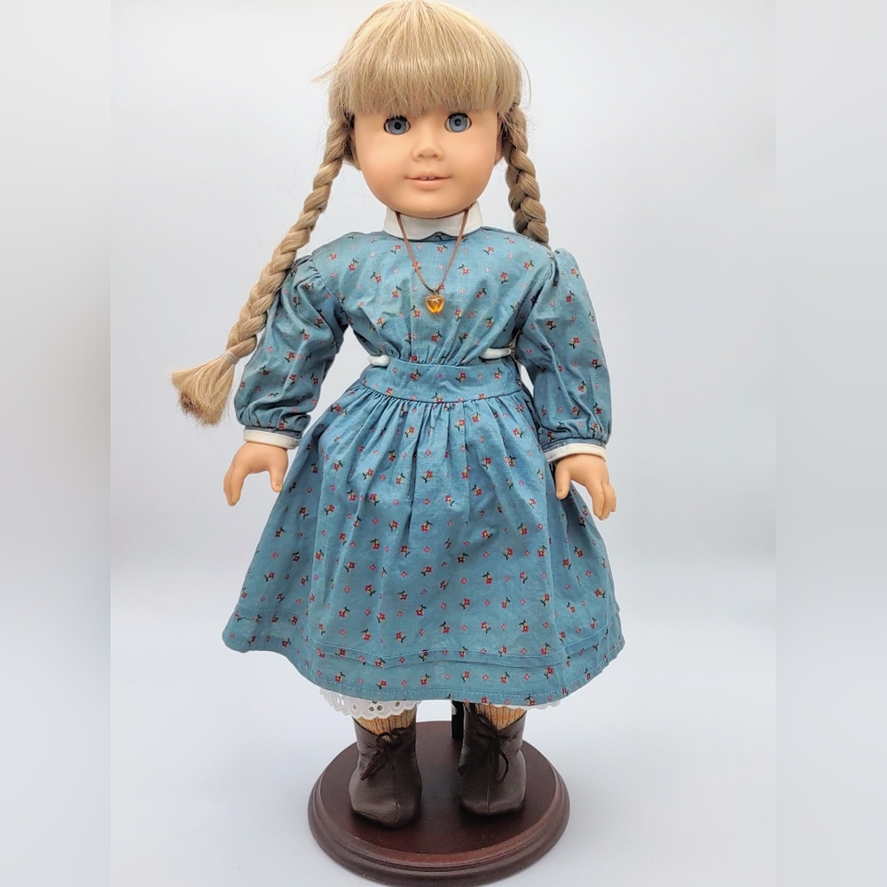 Vintage Early 1990's American Girl Doll Kirsten Larson Pleasant Company W/ Stand